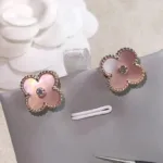 [Eternal Jewelry]CLOVER MEDIUM 1 MOTIFS  PINK MOP DIAMOND EARRINGS - Image 2