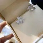 [Eternal Jewelry]CLOVER COMOS DIAMOND EARRINGS SILVER - Image 8