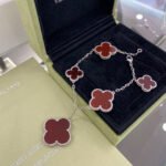 [Eternal Jewelry]CLOVER 5 MOTIFS SIVLER CARNELIAN BRACELET - Image 2