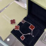 [Eternal Jewelry]CLOVER 5 MOTIFS SIVLER CARNELIAN BRACELET - Image 4