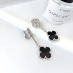 [Eternal Jewelry]CLOVER 2 MOTIFS  DIAMOND ONYX EARRINGS SILVER - Image 6