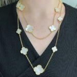 [Eternal Jewelry]CLOVER 16 MOTIF WHITE MOP GOLD NECKLACE - Image 3