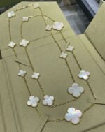 [Eternal Jewelry]CLOVER 16 MOTIF WHITE MOP GOLD NECKLACE - Image 5