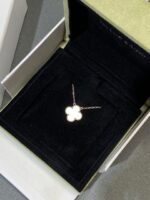 [Eternal Jewelry]CLOVER MEDIUM SILVER WHITE MOP NECKLACE - Image 5
