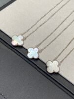 [Eternal Jewelry]CLOVER MEDIUM SILVER WHITE MOP NECKLACE - Image 7