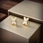 [Eternal Jewelry]JEUX DE WHITE MOP GOLD DIAMOND EARRINGS - Image 3