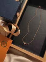 [Eternal Jewelry]BLOSSOM PENDANT PINK GOLD AND DIAMOND - Image 5