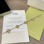 [Eternal Jewelry]CLOVER  5 MOTIFS  CHRISTMAS LIMITED EDITION BRACELET - Image 4