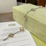 [Eternal Jewelry]CLOVER  5 MOTIFS  CHRISTMAS LIMITED EDITION BRACELET - Image 5