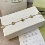 [Eternal Jewelry]CLOVER  5 MOTIFS  CHRISTMAS LIMITED EDITION BRACELET - Image 8