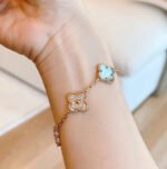[Eternal Jewelry]CLOVER 5 MOTIFS DARK MOP AND DIAMONDS PINK GOLD BRACELET - Image 7