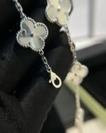 [Eternal Jewelry]CLOVER SILVER 5 MOTIFS BRACELET - Image 3