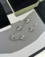 [Eternal Jewelry]CLOVER SILVER 5 MOTIFS BRACELET - Image 9